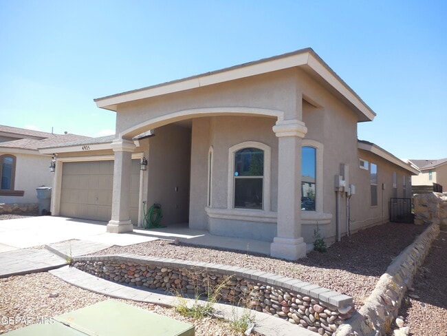 Building Photo - 4925 Copper Ranch Ave