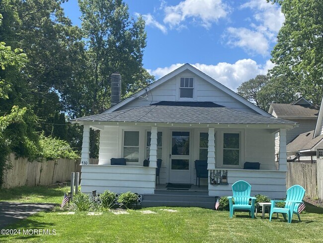 Primary Photo - 830 Old Farm Rd