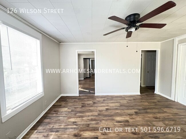Building Photo - 126 Wilson St