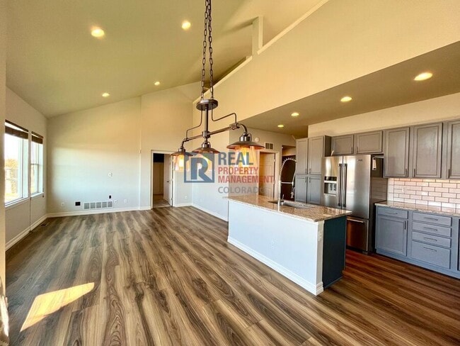 Building Photo - 7665 Buckeye Tree Ln