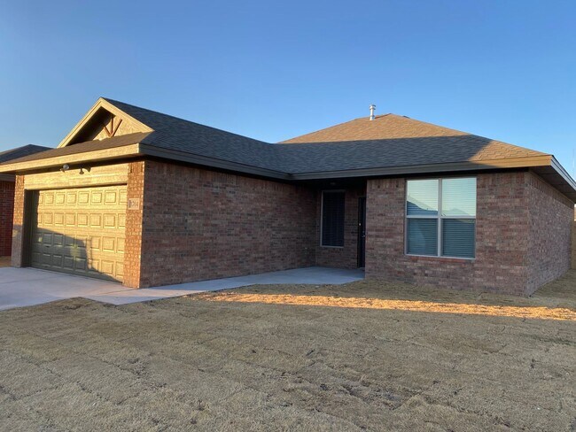 Building Photo - Beautiful Brand New Tim Roten Custom Brick...