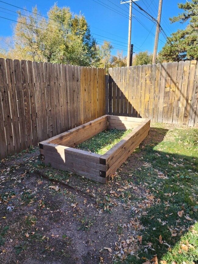 Building Photo - 2618 N Prospect St