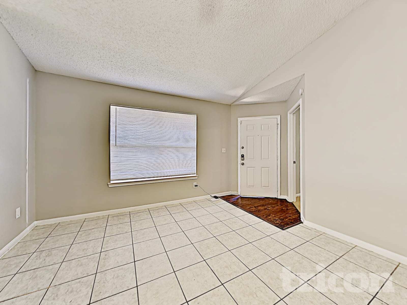 Building Photo - 3215 Boynton Dr