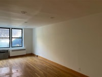 Building Photo - 35-20 Leverich St