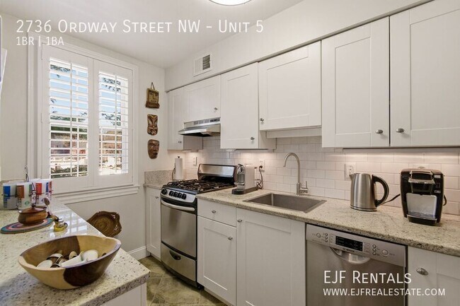 Building Photo - 2736 Ordway St NW