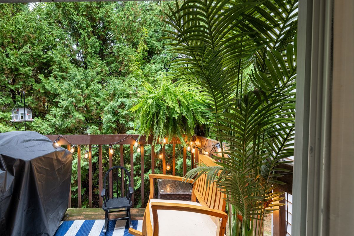 Building Photo - 410 Farmington Ave