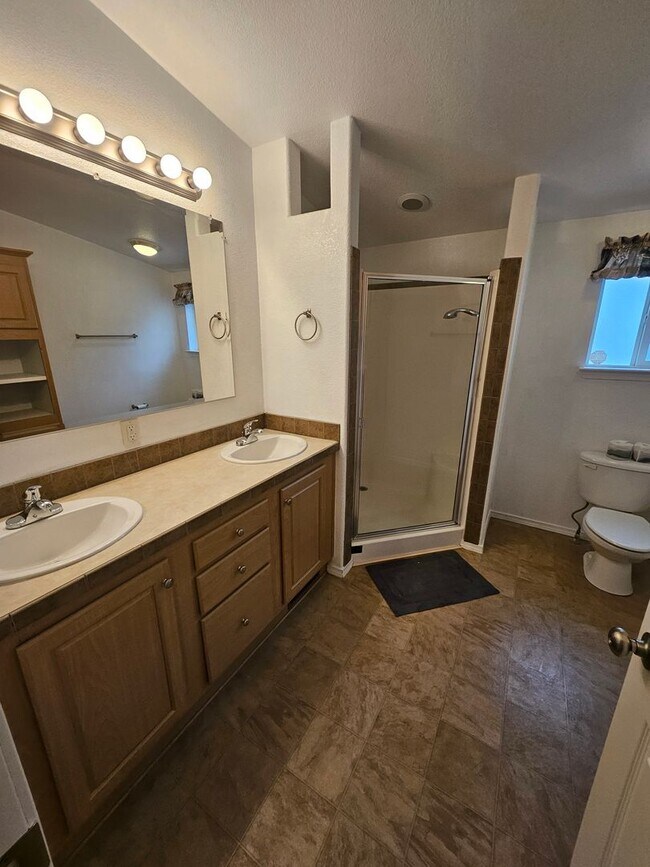 Building Photo - 3 Bedroom/2 Bath Manufactured Home