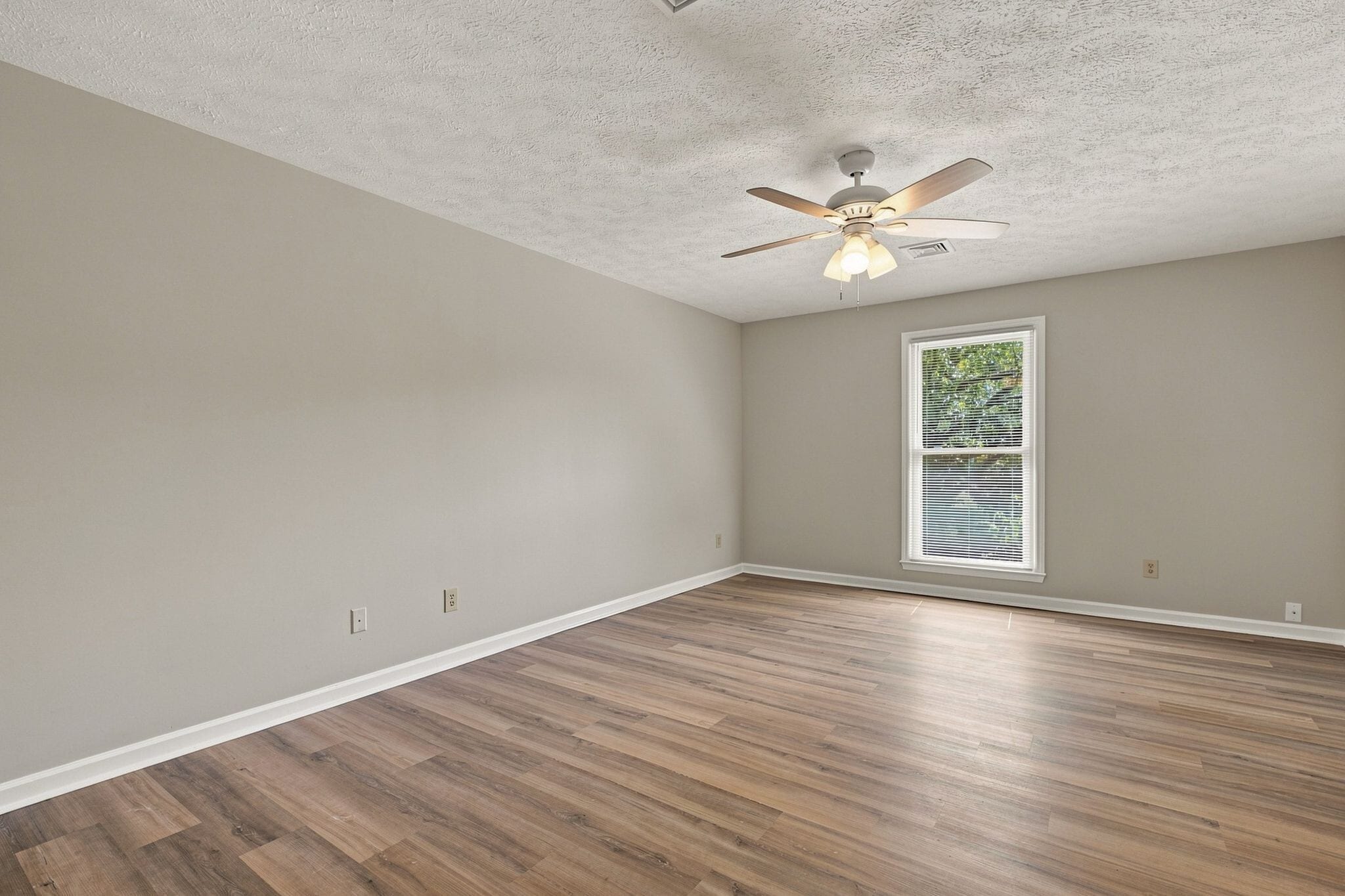 Building Photo - 5159 Saundersville Rd