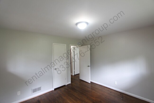 Building Photo - New On The Market!  Better Hurry To See Th...