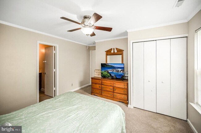 Building Photo - 75 Fern Oak Cir