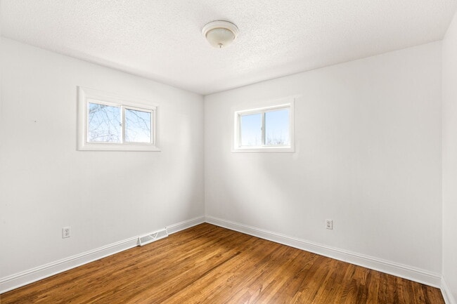 Building Photo - 1004 11th St NW