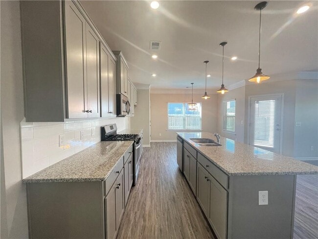 Building Photo - 145 Bryon Ln