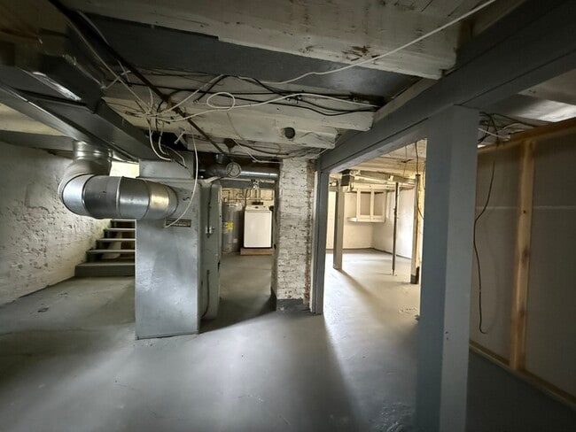 Building Photo - 1101 Marne Hwy