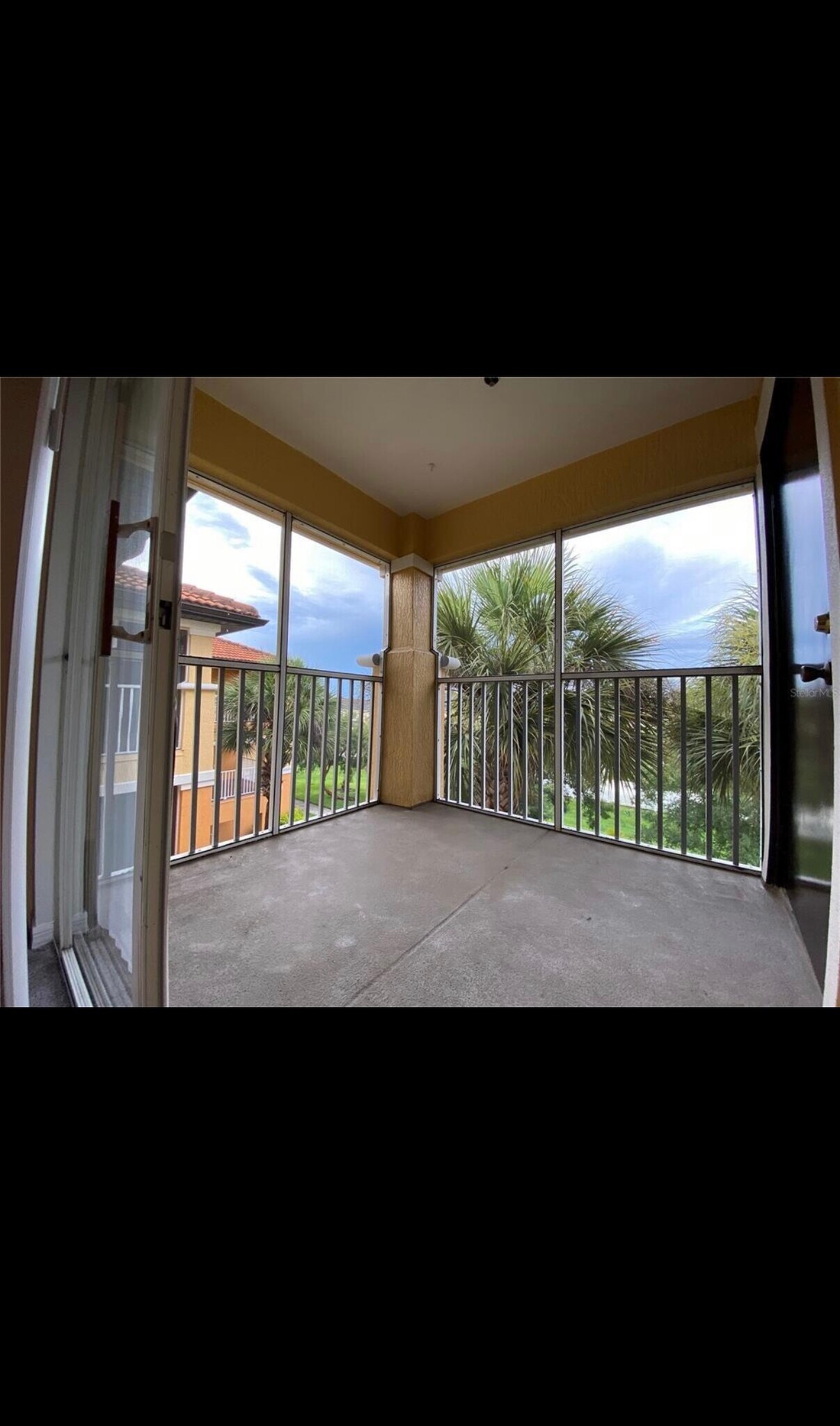 Building Photo - 5455 Vineland Rd