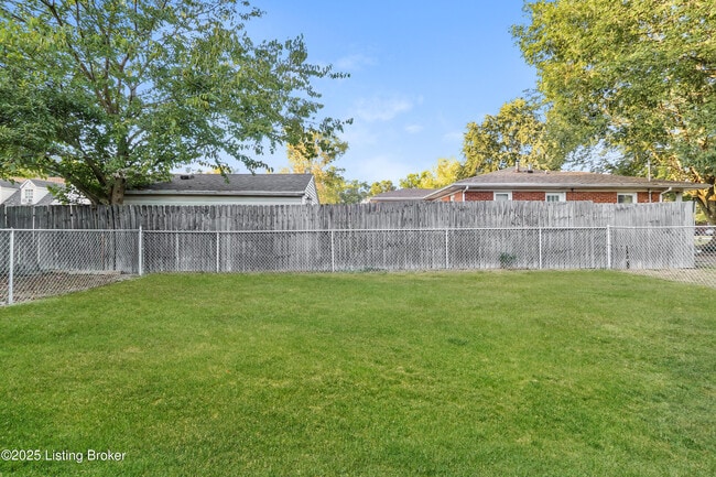 Building Photo - 5401 Johnsontown Rd