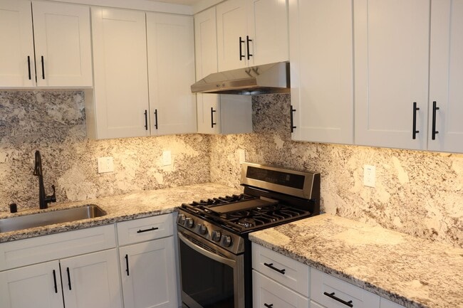 Building Photo - Single Family Close to Downtown Sunnyvale