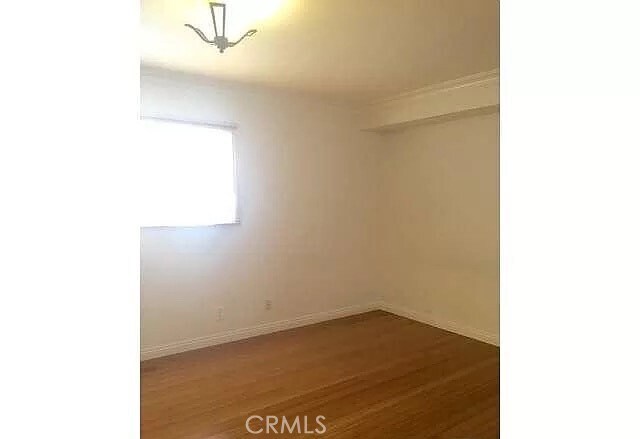 Building Photo - 1154 S Barrington Ave