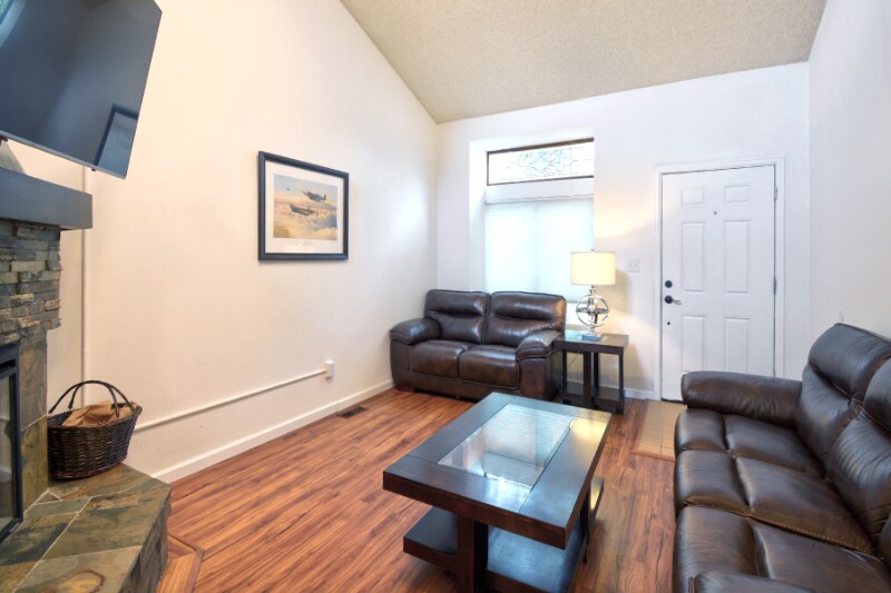 Building Photo - 4901 Daybreak Cir