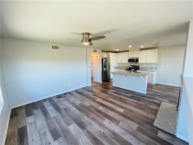 Building Photo - 5040 Codorniz Way