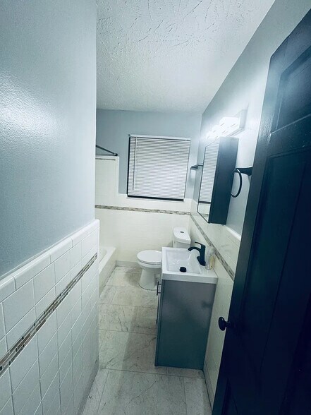 Primary Photo - 3003 Ferguson Rd