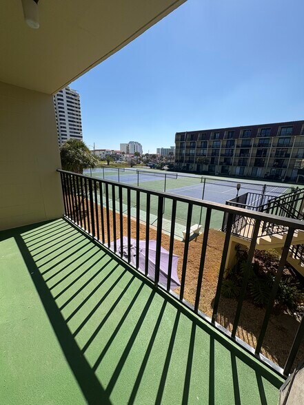 Building Photo - 1441 N Atlantic Ave