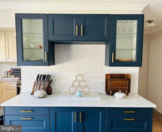 Building Photo - 3200 S 28th St