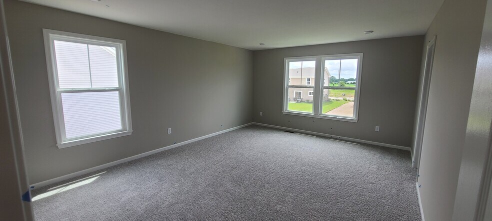 Master bedroom - 8985 Hawk Hill Way