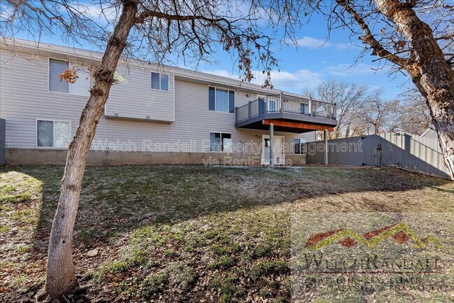 Building Photo - 660 Woodland Hills Dr