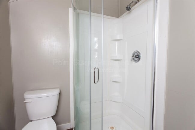 Building Photo - 219 S Millwood Ave