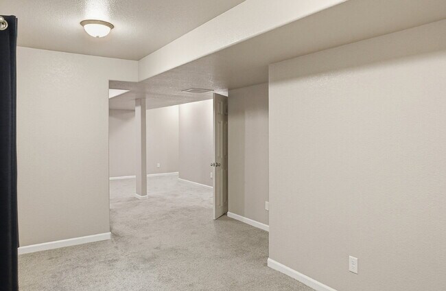 Building Photo - $2,340.95 with $300 off the first month's rent- 3 Bedrooms, 2.2 Bathrooms, Single Family Home in ...