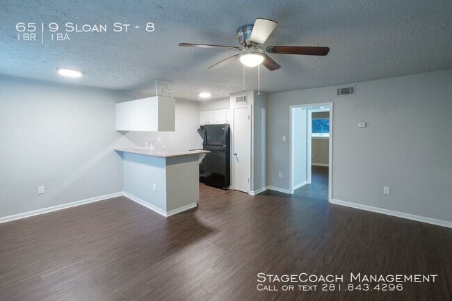 Primary Photo - 6519 Sloan St