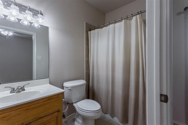 Building Photo - 309 Boulder Ridge Dr