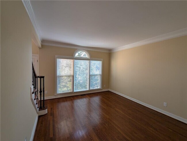 Building Photo - 4492 Chattahoochee Plantation Dr SE