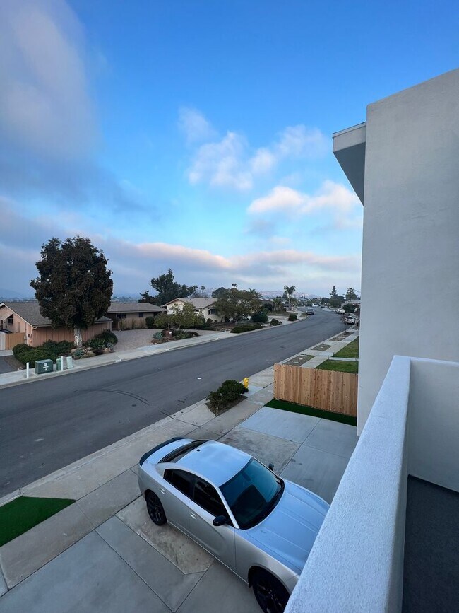 Building Photo - Remington