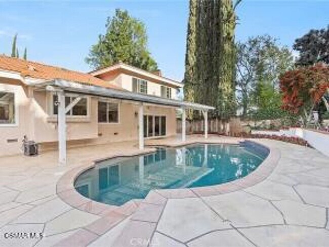 Building Photo - Beautiful 5-Bedroom Home in Westlake Village