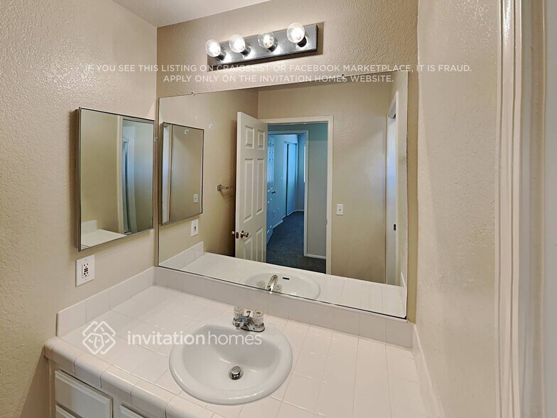 Building Photo - 40831 Mountain Pride Dr