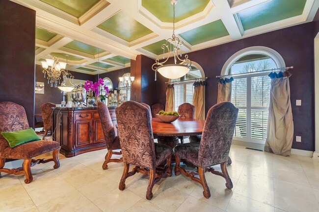 Building Photo - 6655 Traquair Pl