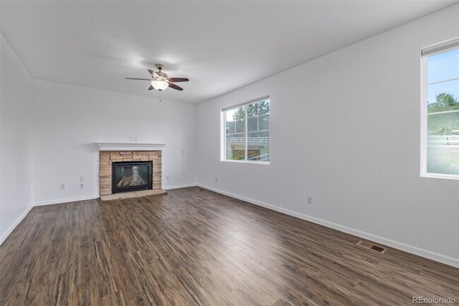 Building Photo - 5367 Spring Ridge Trl