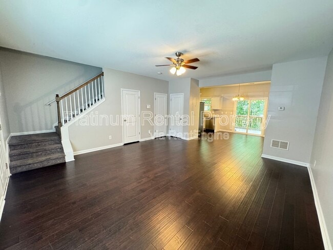 Building Photo - 1733 Brookside Lay Cir