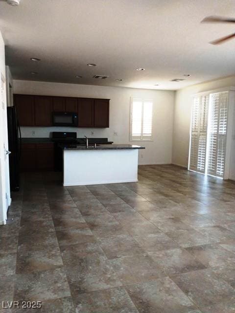 Building Photo - 8194 Golden Cholla Ave