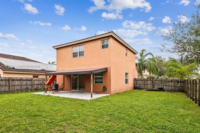 Building Photo - 1596 SE 20th Rd