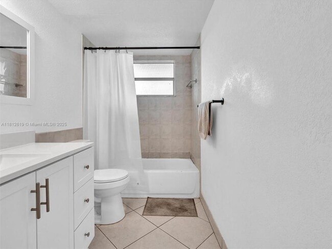 Building Photo - 2 bedroom in North Miami Beach FL 33179