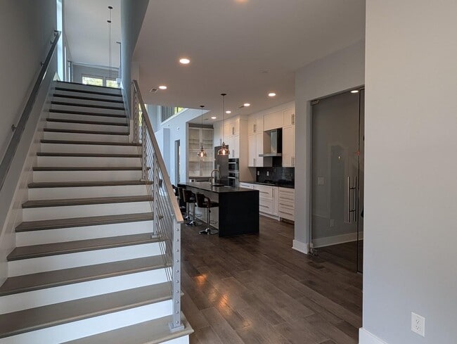 Building Photo - 4018 Southpoint Lndg Wy