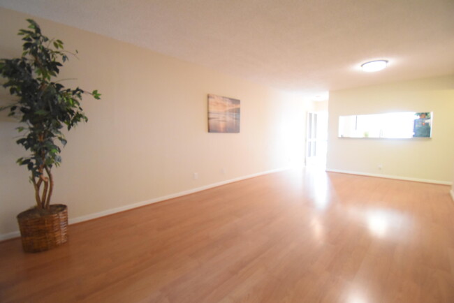 Building Photo - 3130 Millwood Terrace