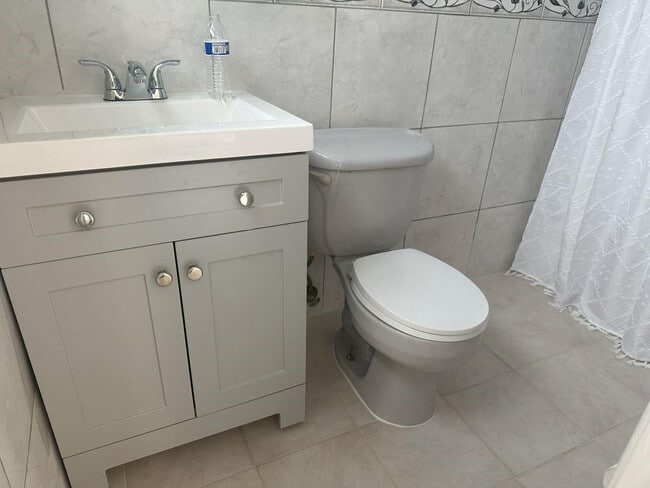 Building Photo - 4610 Peters Rd