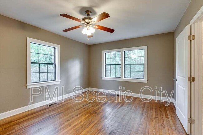 Building Photo - 4717 Beverly Kay Dr