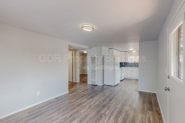 Building Photo - 1717 Griegos Rd NW