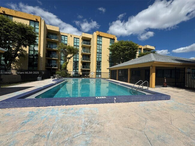 Building Photo - 11800 SW 18th St