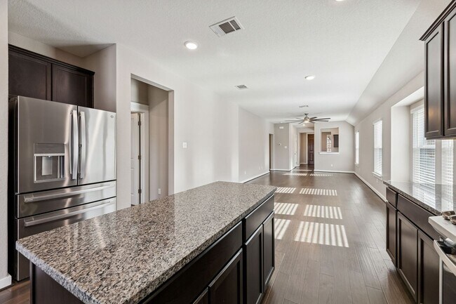 Building Photo - 128 Gidran Trail