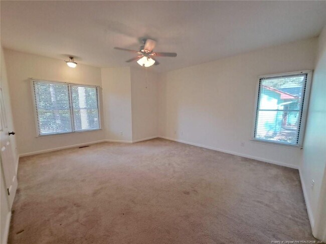 Building Photo - 420 Sugar Pine Dr